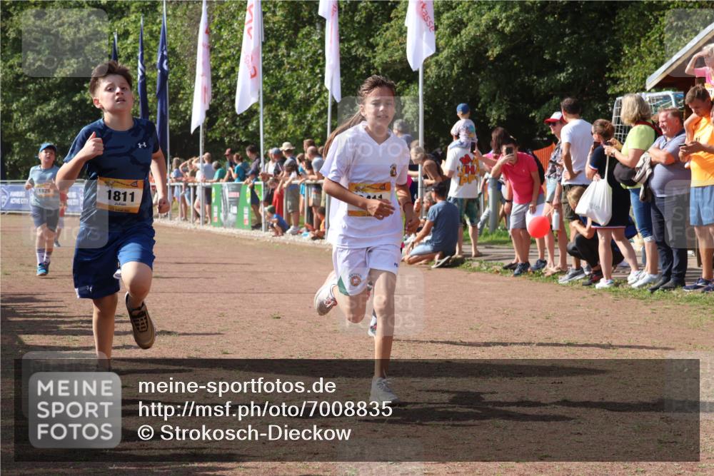 08.09.2024 - Airport Race Strokosch-Dieckow http://msf.ph/oto/7008835 08.09.2024 11:29:09 Ziel 1765, 1811, 1813, 1826, 1846, 1847, 1888, 1940, 3411, 3450 meine-sportfotos.de
