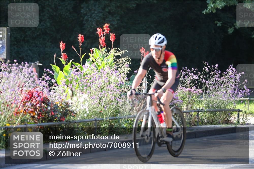 08.09.2024 - Stadtparktriathlon Zöllner http://msf.ph/oto/7008911 08.09.2024 08:53:56 Radfahren 6, 7, 13, 14, 16 meine-sportfotos.de