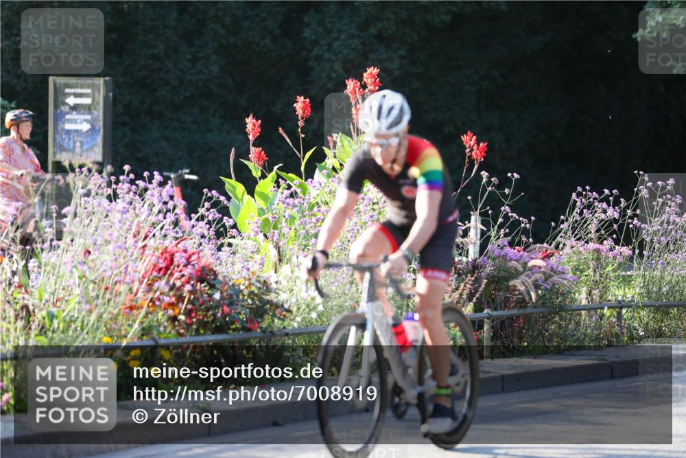 08.09.2024 - Stadtparktriathlon Zöllner http://msf.ph/oto/7008919 08.09.2024 08:53:56 Radfahren 6, 7, 13, 14, 16 meine-sportfotos.de