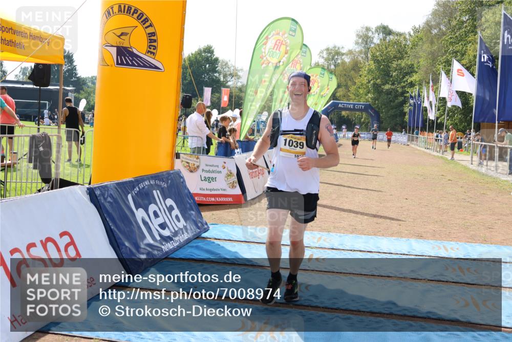 08.09.2024 - Airport Race Strokosch-Dieckow http://msf.ph/oto/7008974 08.09.2024 12:59:22 Ziel 1039 meine-sportfotos.de