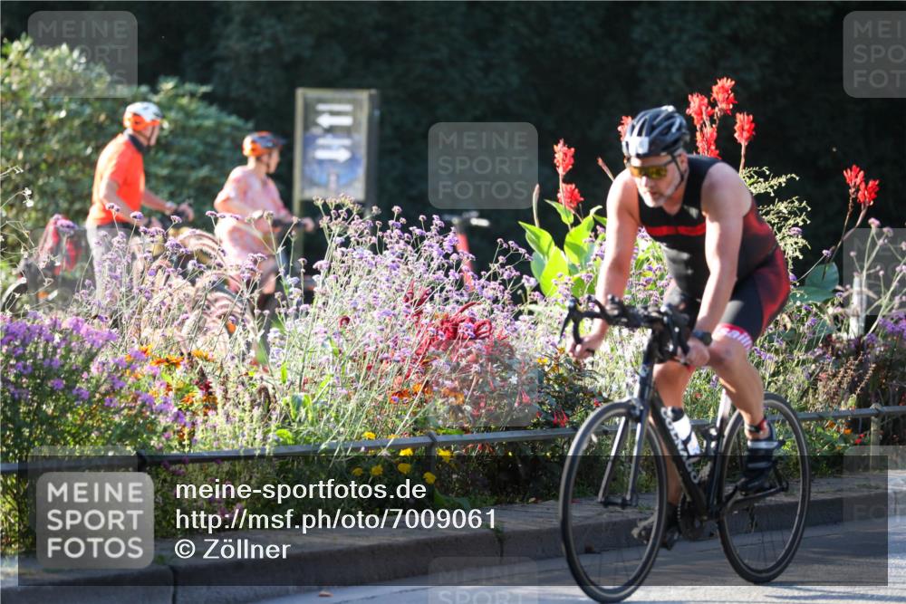 08.09.2024 - Stadtparktriathlon Zöllner http://msf.ph/oto/7009061 08.09.2024 08:54:05 Radfahren 16, 64, 69 meine-sportfotos.de