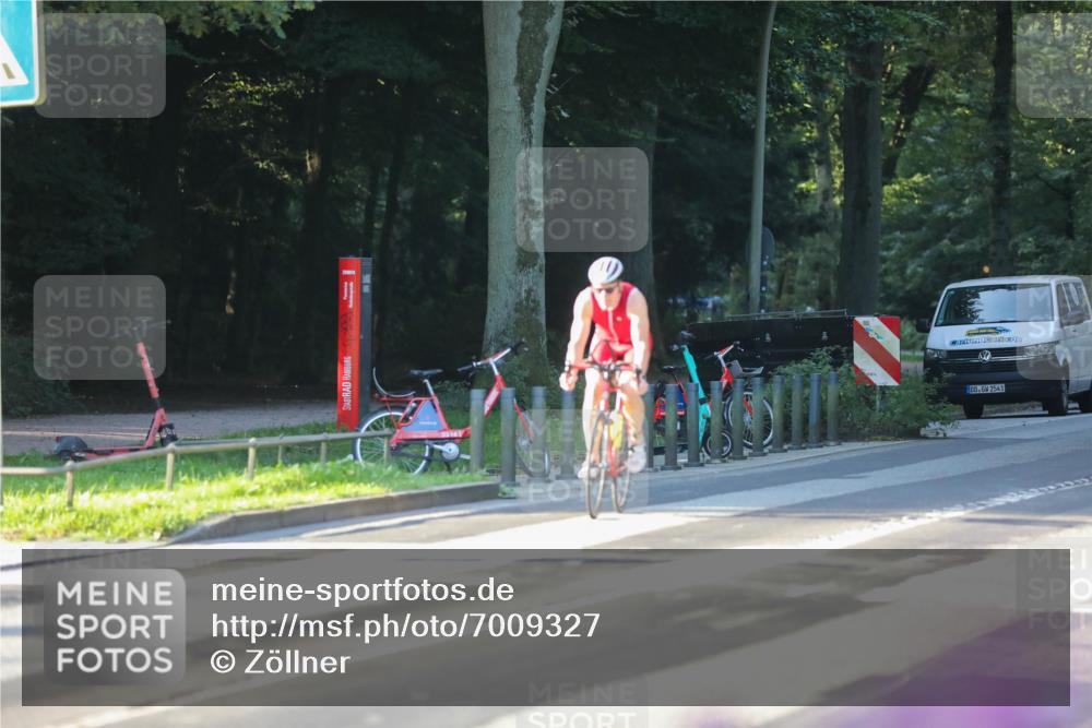 08.09.2024 - Stadtparktriathlon Zöllner http://msf.ph/oto/7009327 08.09.2024 08:55:50 Radfahren 2 meine-sportfotos.de