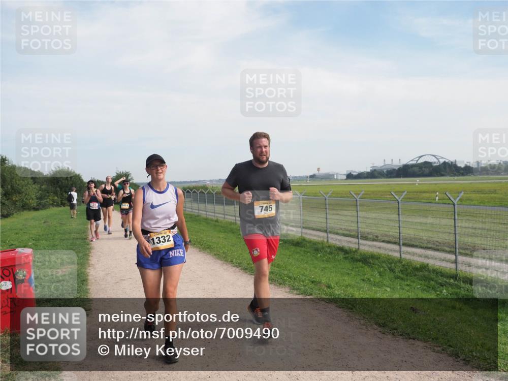 08.09.2024 - Airport Race Miley Keyser http://msf.ph/oto/7009490 08.09.2024 12:30:55 Laufen OLYMPUS, DIGITAL, CAMERA meine-sportfotos.de