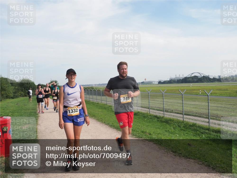 08.09.2024 - Airport Race Miley Keyser http://msf.ph/oto/7009497 08.09.2024 12:30:55 Laufen OLYMPUS, DIGITAL, CAMERA meine-sportfotos.de