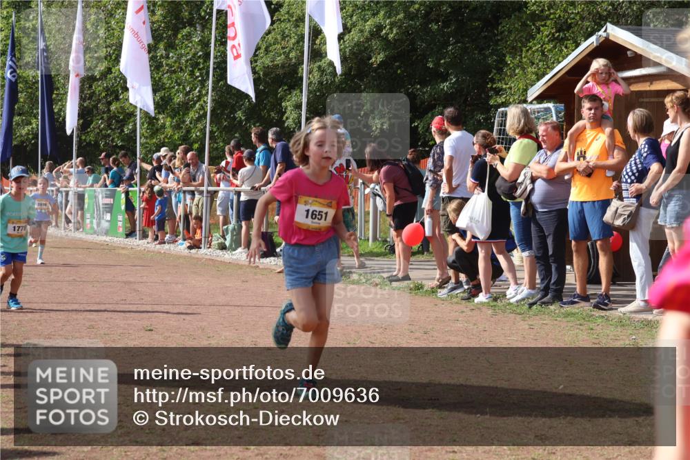 08.09.2024 - Airport Race Strokosch-Dieckow http://msf.ph/oto/7009636 08.09.2024 11:29:27 Ziel 1630, 1641, 1644, 1651, 1656, 1696, 1699, 1701, 1710, 1772, 1778, 1791, 1854, 1891, 1920, 3414, 3442 meine-sportfotos.de
