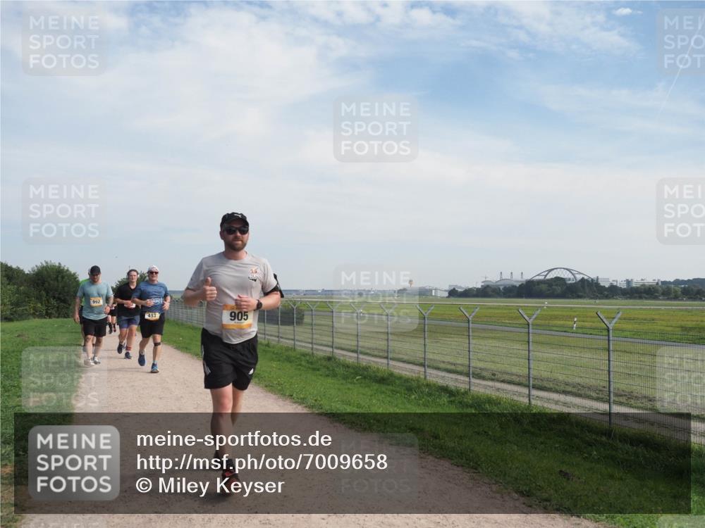 08.09.2024 - Airport Race Miley Keyser http://msf.ph/oto/7009658 08.09.2024 12:31:10 Laufen OLYMPUS, DIGITAL, CAMERA meine-sportfotos.de