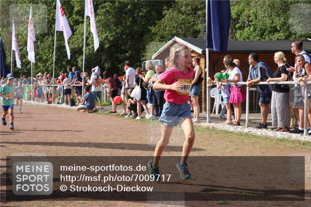 08.09.2024 - Airport Race Strokosch-Dieckow http://msf.ph/oto/7009717 08.09.2024 11:29:28 Ziel 1630, 1637, 1641, 1644, 1651, 1656, 1696, 1699, 1701, 1772, 1778, 1791, 1854, 1891, 1920, 3414, 3442 meine-sportfotos.de