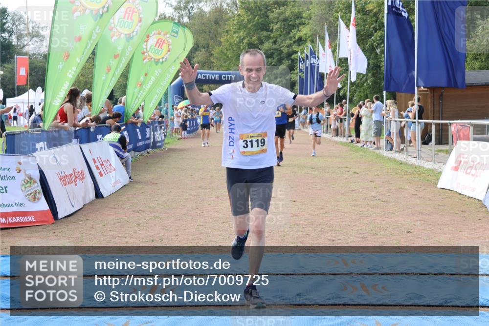 08.09.2024 - Airport Race Strokosch-Dieckow http://msf.ph/oto/7009725 08.09.2024 12:35:58 Ziel 331, 342, 698, 3119 meine-sportfotos.de