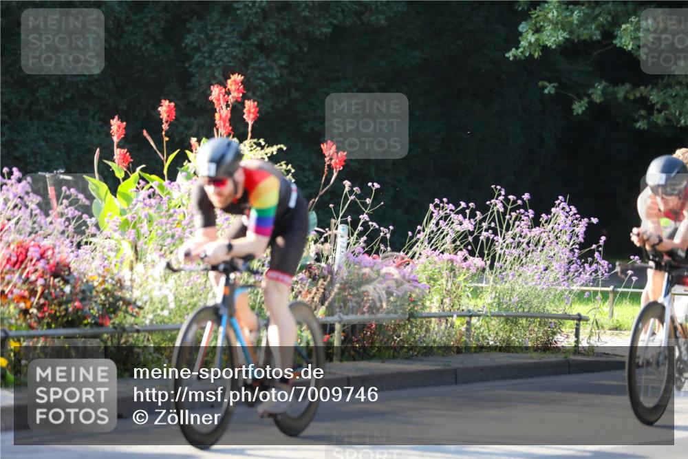 08.09.2024 - Stadtparktriathlon Zöllner http://msf.ph/oto/7009746 08.09.2024 08:56:58 Radfahren 29, 33, 77 meine-sportfotos.de