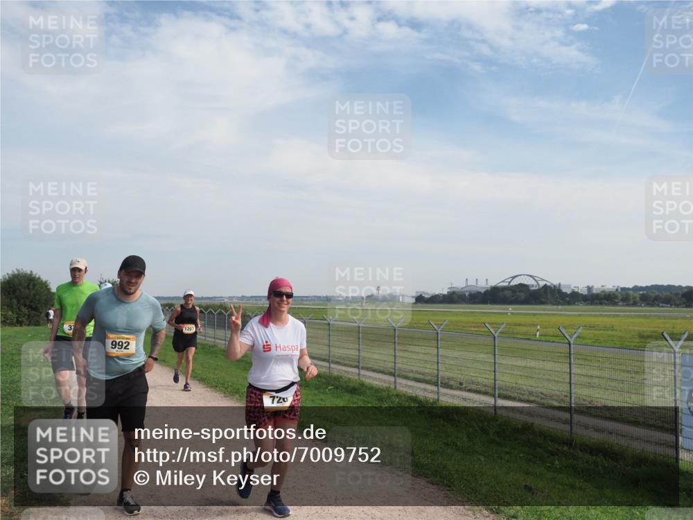 08.09.2024 - Airport Race Miley Keyser http://msf.ph/oto/7009752 08.09.2024 12:31:16 Laufen OLYMPUS, DIGITAL, CAMERA meine-sportfotos.de