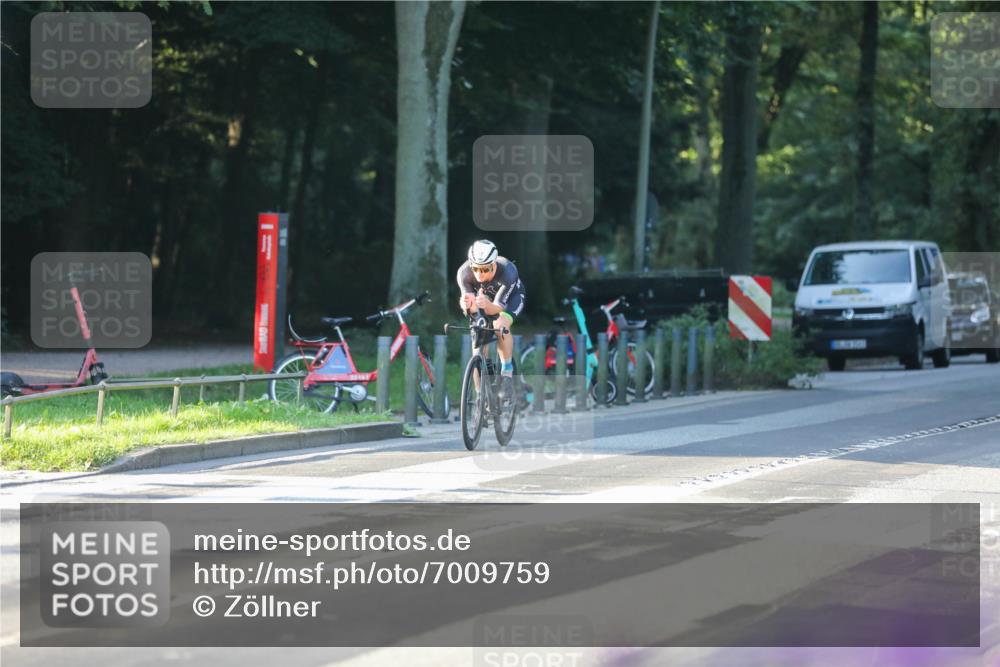 08.09.2024 - Stadtparktriathlon Zöllner http://msf.ph/oto/7009759 08.09.2024 08:57:04 Radfahren 77 meine-sportfotos.de