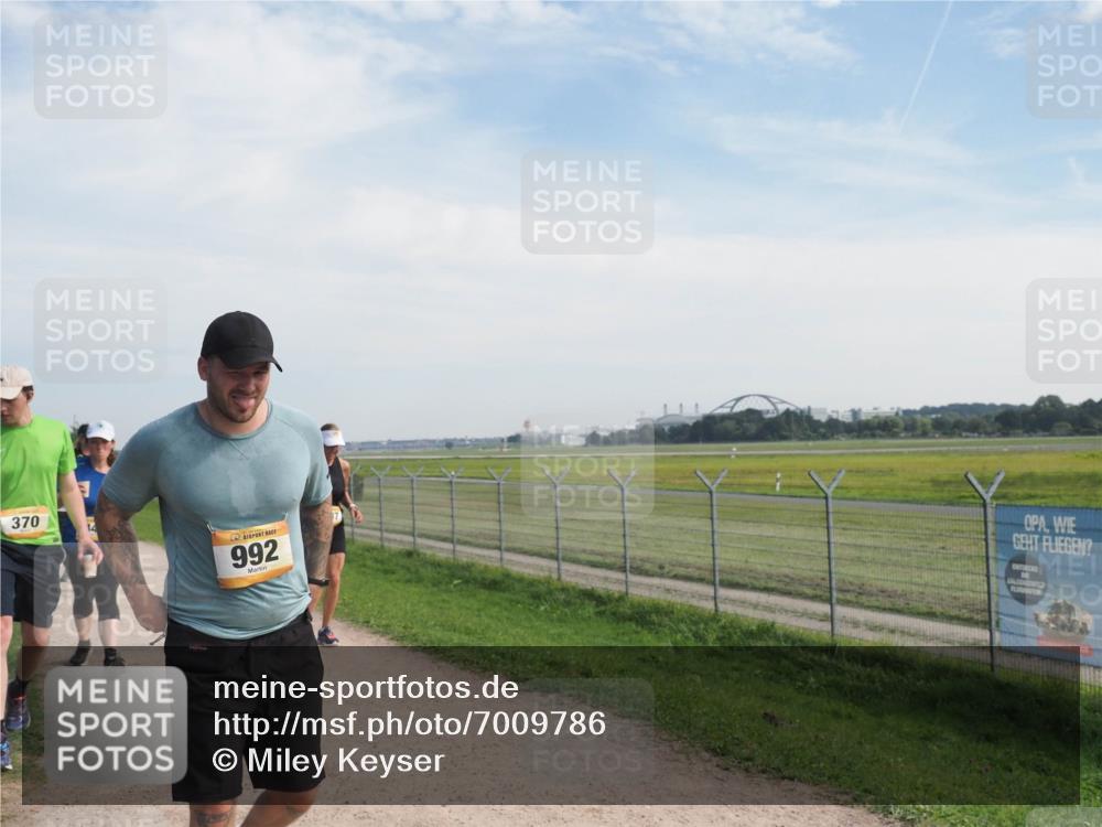 08.09.2024 - Airport Race Miley Keyser http://msf.ph/oto/7009786 08.09.2024 12:31:17 Laufen OLYMPUS, DIGITAL, CAMERA meine-sportfotos.de