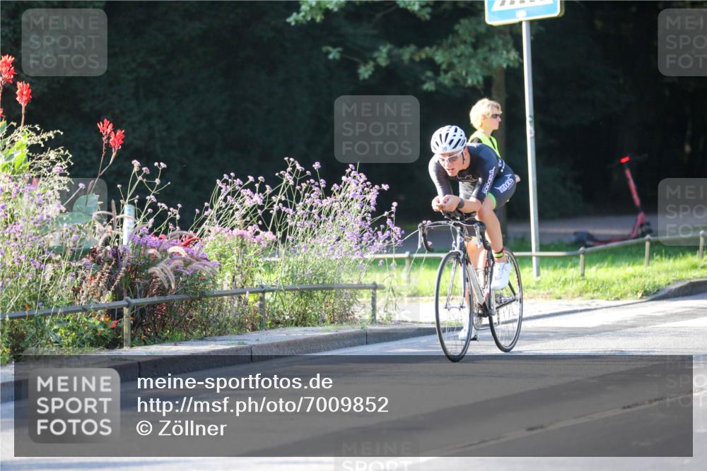 08.09.2024 - Stadtparktriathlon Zöllner http://msf.ph/oto/7009852 08.09.2024 08:57:26 Radfahren 25, 26, 71, 80, 83 meine-sportfotos.de