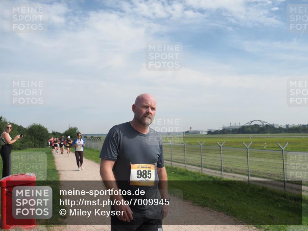 08.09.2024 - Airport Race Miley Keyser http://msf.ph/oto/7009945 08.09.2024 12:31:28 Laufen OLYMPUS, DIGITAL, CAMERA meine-sportfotos.de