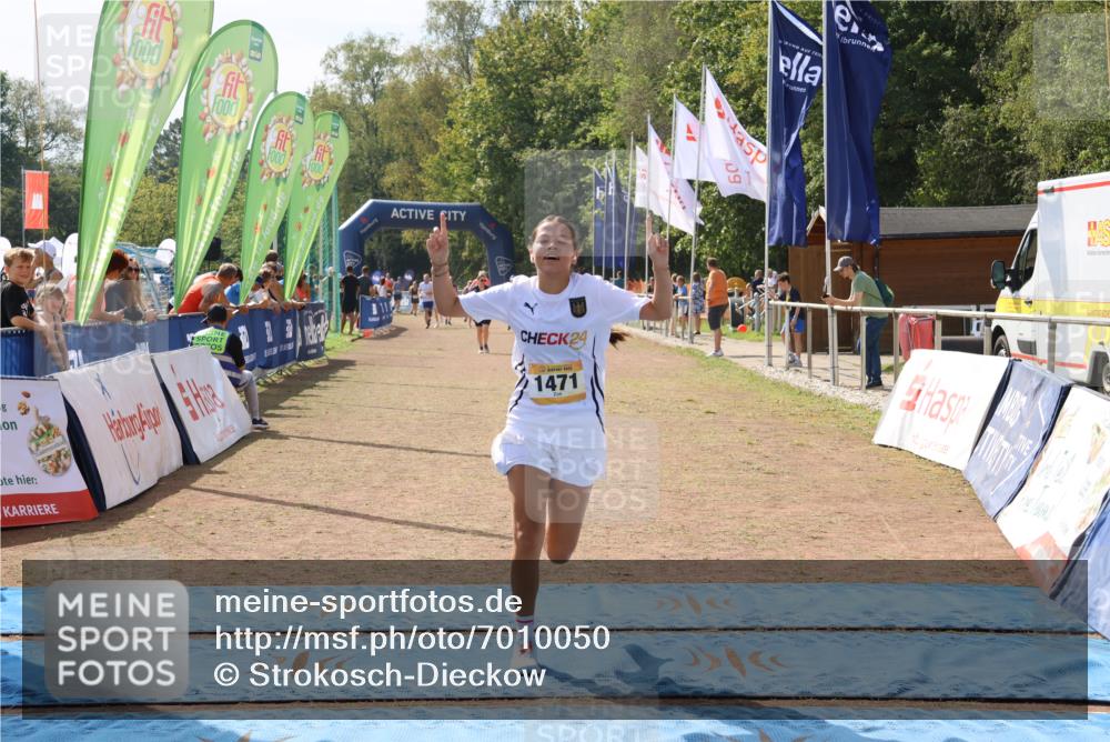08.09.2024 - Airport Race Strokosch-Dieckow http://msf.ph/oto/7010050 08.09.2024 12:59:43 Ziel 235, 633, 1471 meine-sportfotos.de