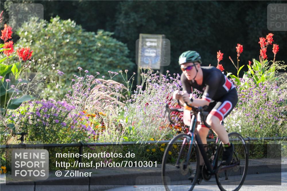 08.09.2024 - Stadtparktriathlon Zöllner http://msf.ph/oto/7010301 08.09.2024 08:58:41 Radfahren 27, 28, 41, 57, 74, 85 meine-sportfotos.de