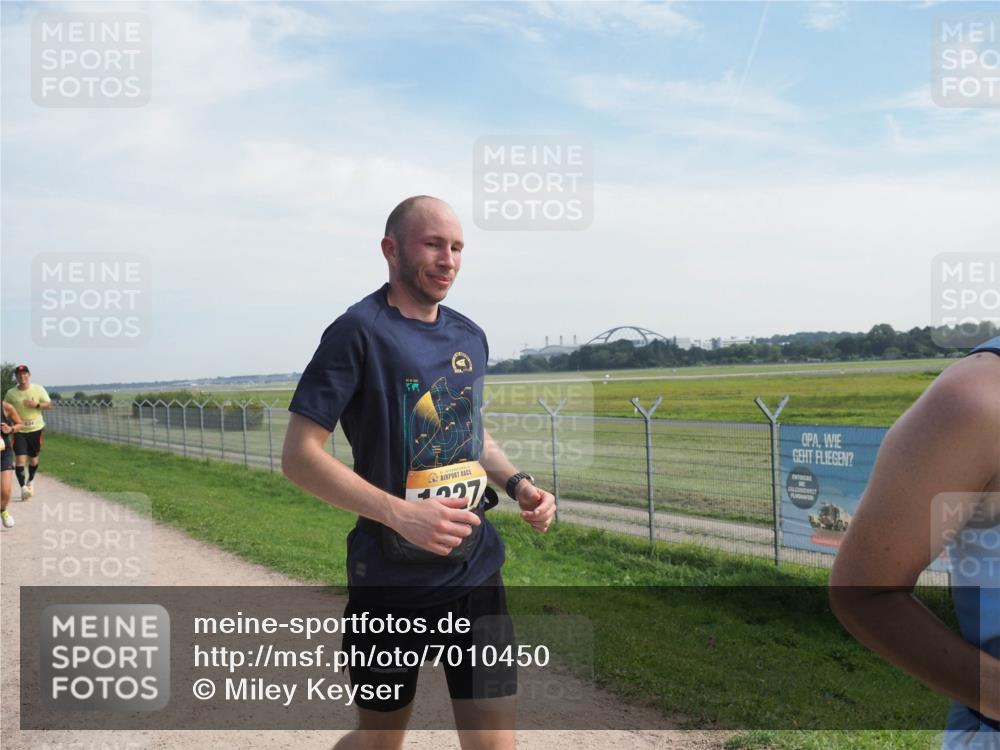08.09.2024 - Airport Race Miley Keyser http://msf.ph/oto/7010450 08.09.2024 12:31:55 Laufen OLYMPUS, DIGITAL, CAMERA meine-sportfotos.de