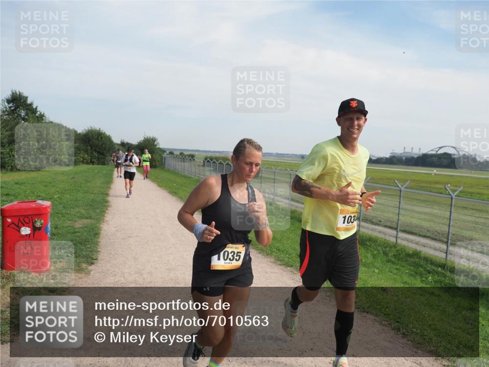 08.09.2024 - Airport Race Miley Keyser http://msf.ph/oto/7010563 08.09.2024 12:31:59 Laufen OLYMPUS, DIGITAL, CAMERA meine-sportfotos.de