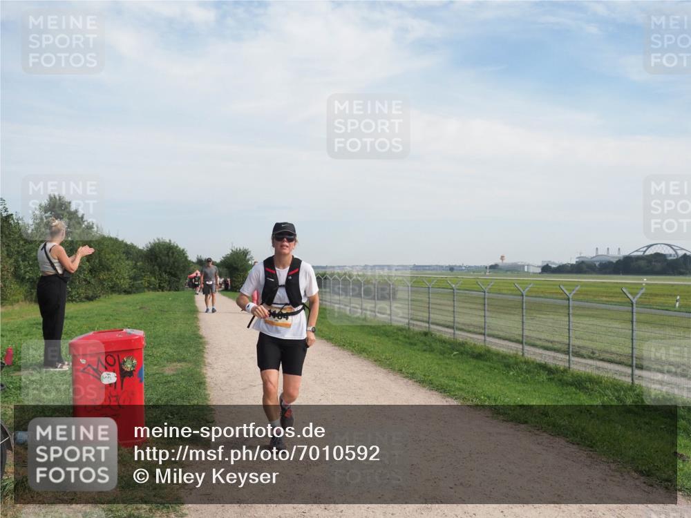 08.09.2024 - Airport Race Miley Keyser http://msf.ph/oto/7010592 08.09.2024 12:32:04 Laufen OLYMPUS, DIGITAL, CAMERA meine-sportfotos.de