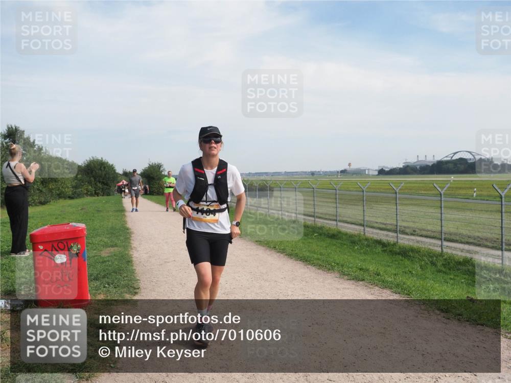08.09.2024 - Airport Race Miley Keyser http://msf.ph/oto/7010606 08.09.2024 12:32:04 Laufen OLYMPUS, DIGITAL, CAMERA meine-sportfotos.de