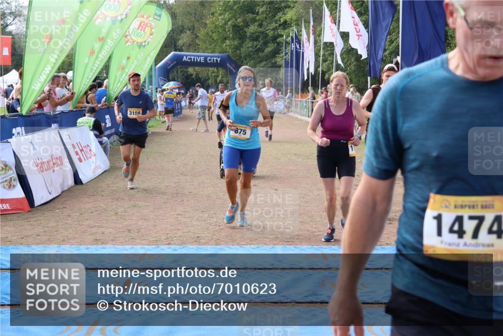 08.09.2024 - Airport Race Strokosch-Dieckow http://msf.ph/oto/7010623 08.09.2024 12:36:14 Ziel 244, 281, 774, 802, 875, 1171, 1196, 1257, 1303, 1353, 1407, 1474, 3127, 3156 meine-sportfotos.de