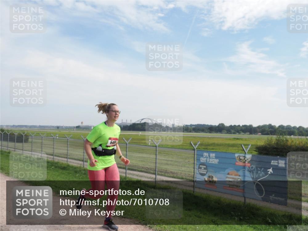 08.09.2024 - Airport Race Miley Keyser http://msf.ph/oto/7010708 08.09.2024 12:32:13 Laufen OLYMPUS, DIGITAL, CAMERA meine-sportfotos.de
