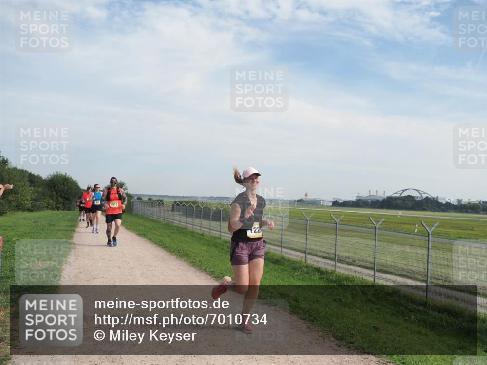 08.09.2024 - Airport Race Miley Keyser http://msf.ph/oto/7010734 08.09.2024 12:32:19 Laufen OLYMPUS, DIGITAL, CAMERA meine-sportfotos.de