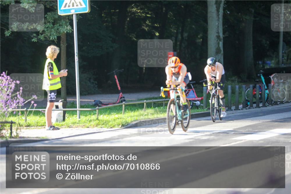 08.09.2024 - Stadtparktriathlon Zöllner http://msf.ph/oto/7010866 08.09.2024 09:01:28 Radfahren 106, 122 meine-sportfotos.de