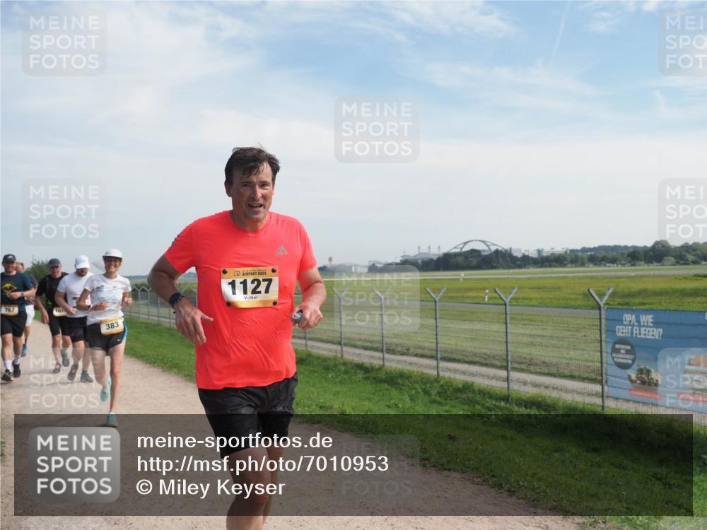 08.09.2024 - Airport Race Miley Keyser http://msf.ph/oto/7010953 08.09.2024 12:32:27 Laufen OLYMPUS, DIGITAL, CAMERA meine-sportfotos.de