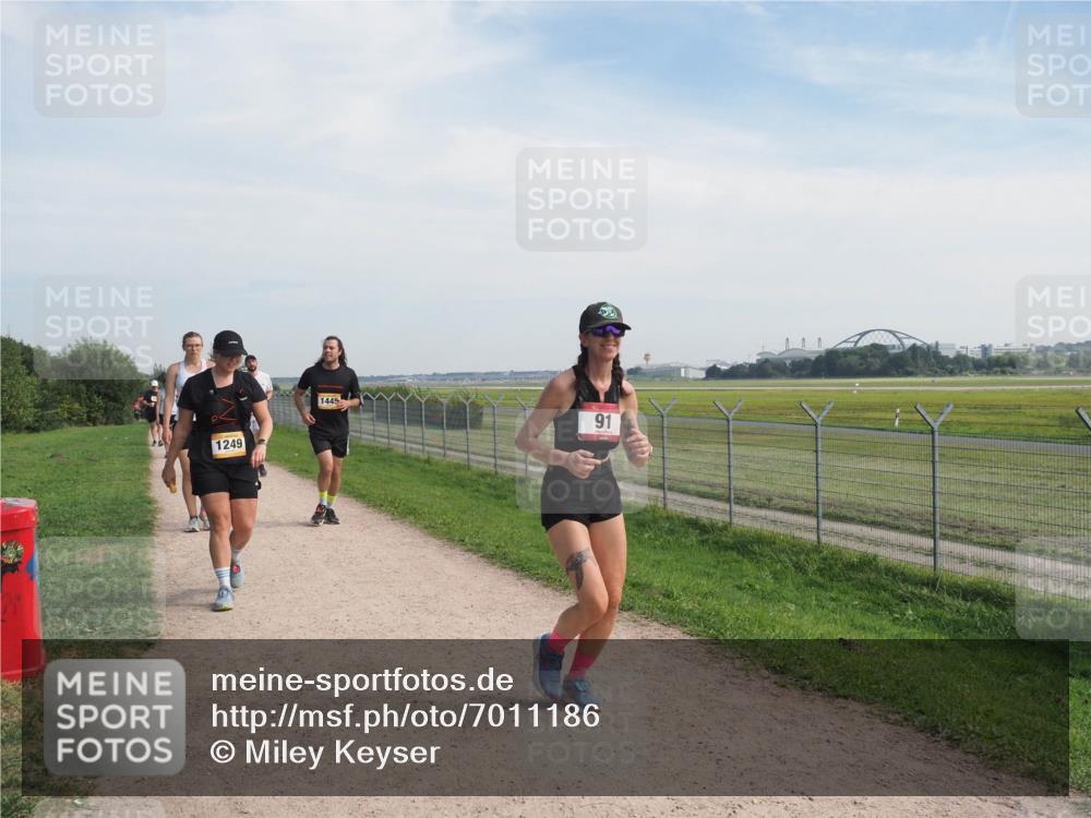 08.09.2024 - Airport Race Miley Keyser http://msf.ph/oto/7011186 08.09.2024 12:32:41 Laufen OLYMPUS, DIGITAL, CAMERA meine-sportfotos.de