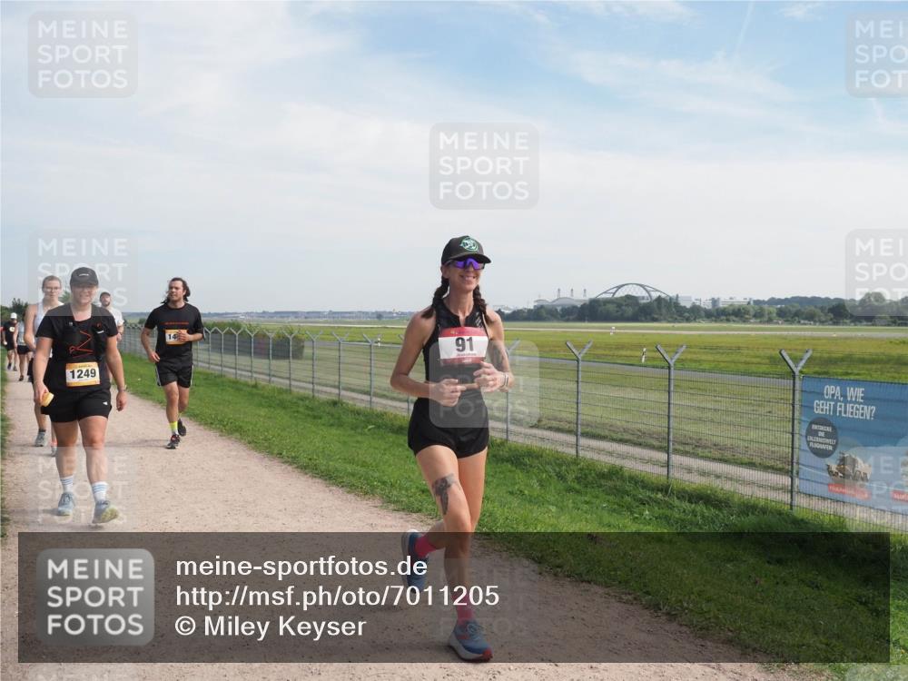 08.09.2024 - Airport Race Miley Keyser http://msf.ph/oto/7011205 08.09.2024 12:32:42 Laufen OLYMPUS, DIGITAL, CAMERA meine-sportfotos.de