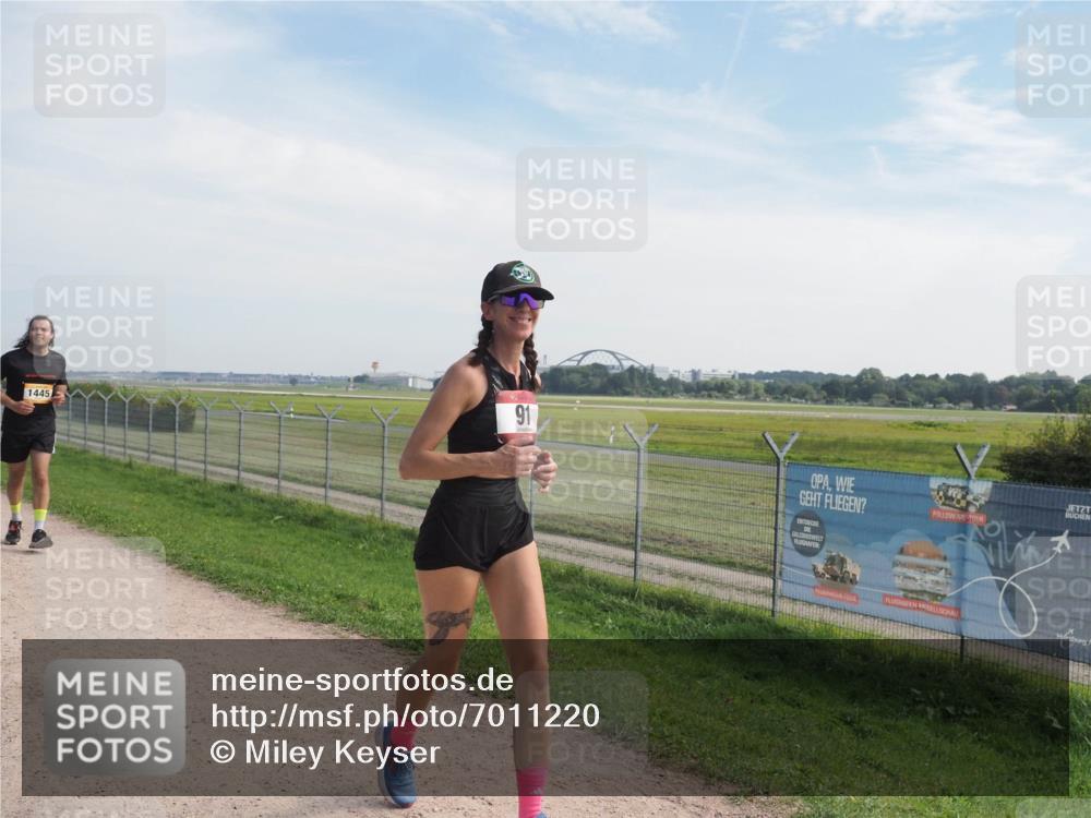 08.09.2024 - Airport Race Miley Keyser http://msf.ph/oto/7011220 08.09.2024 12:32:42 Laufen OLYMPUS, DIGITAL, CAMERA meine-sportfotos.de