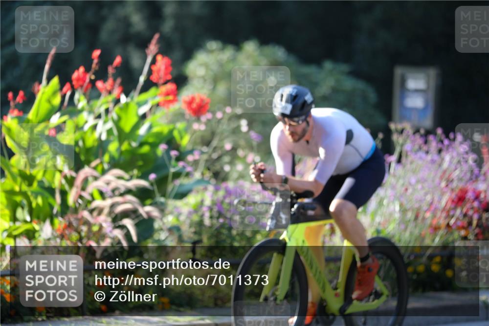08.09.2024 - Stadtparktriathlon Zöllner http://msf.ph/oto/7011373 08.09.2024 09:05:16 Radfahren 18, 42, 104 meine-sportfotos.de