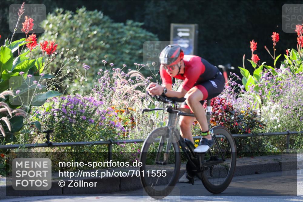 08.09.2024 - Stadtparktriathlon Zöllner http://msf.ph/oto/7011555 08.09.2024 09:06:44 Radfahren 38, 111, 114 meine-sportfotos.de