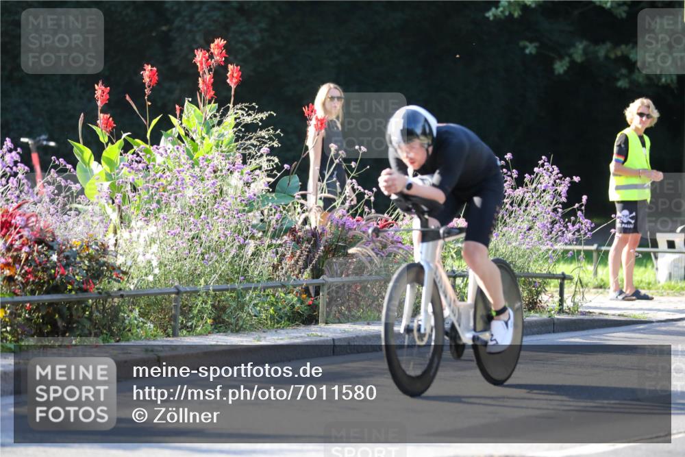 08.09.2024 - Stadtparktriathlon Zöllner http://msf.ph/oto/7011580 08.09.2024 09:07:11 Radfahren 19, 68, 86 meine-sportfotos.de