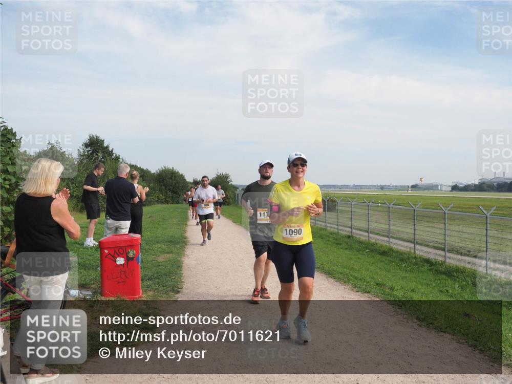 08.09.2024 - Airport Race Miley Keyser http://msf.ph/oto/7011621 08.09.2024 12:33:09 Laufen OLYMPUS, DIGITAL, CAMERA meine-sportfotos.de