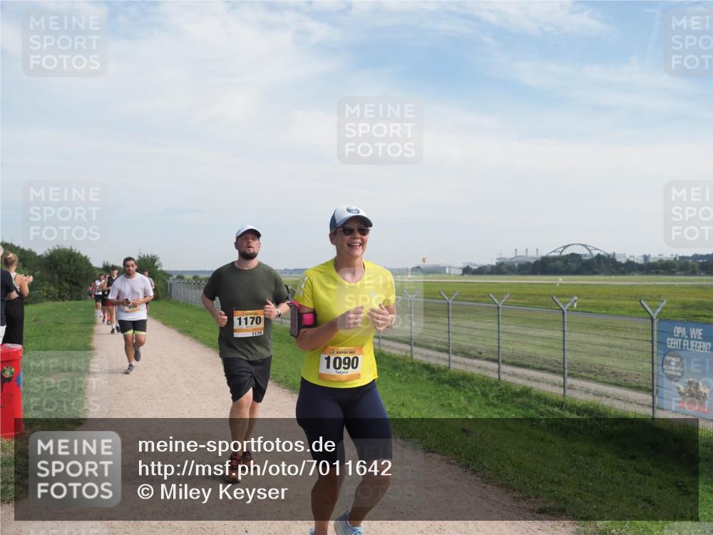 08.09.2024 - Airport Race Miley Keyser http://msf.ph/oto/7011642 08.09.2024 12:33:10 Laufen OLYMPUS, DIGITAL, CAMERA meine-sportfotos.de