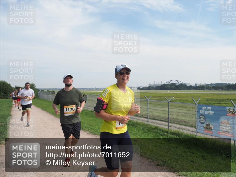 08.09.2024 - Airport Race Miley Keyser http://msf.ph/oto/7011652 08.09.2024 12:33:10 Laufen OLYMPUS, DIGITAL, CAMERA meine-sportfotos.de