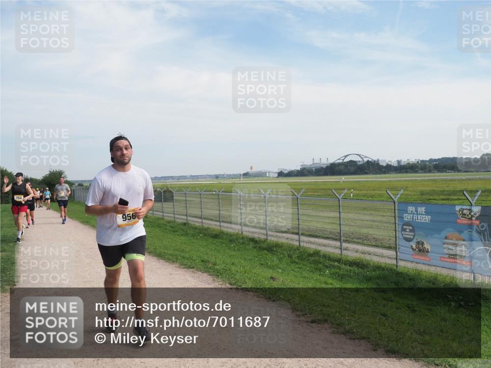 08.09.2024 - Airport Race Miley Keyser http://msf.ph/oto/7011687 08.09.2024 12:33:12 Laufen OLYMPUS, DIGITAL, CAMERA meine-sportfotos.de