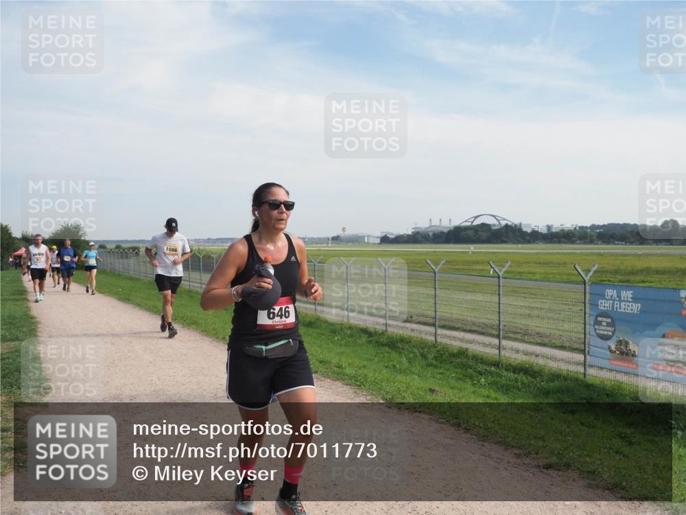 08.09.2024 - Airport Race Miley Keyser http://msf.ph/oto/7011773 08.09.2024 12:33:18 Laufen OLYMPUS, DIGITAL, CAMERA meine-sportfotos.de