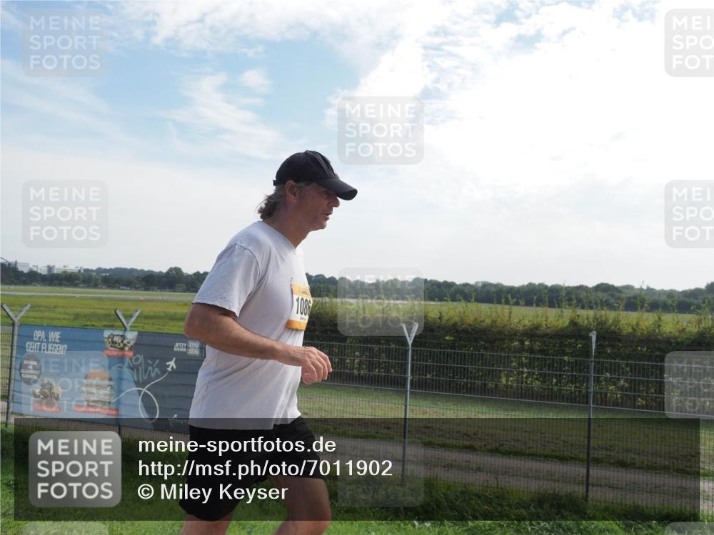 08.09.2024 - Airport Race Miley Keyser http://msf.ph/oto/7011902 08.09.2024 12:33:22 Laufen OLYMPUS, DIGITAL, CAMERA meine-sportfotos.de