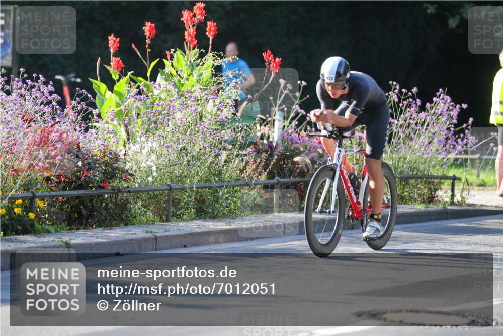 08.09.2024 - Stadtparktriathlon Zöllner http://msf.ph/oto/7012051 08.09.2024 09:09:05 Radfahren 32, 66, 120 meine-sportfotos.de