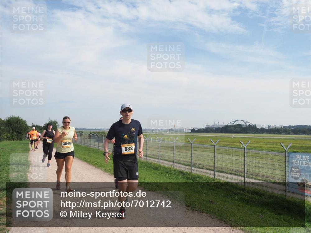 08.09.2024 - Airport Race Miley Keyser http://msf.ph/oto/7012742 08.09.2024 12:34:02 Laufen OLYMPUS, DIGITAL, CAMERA meine-sportfotos.de