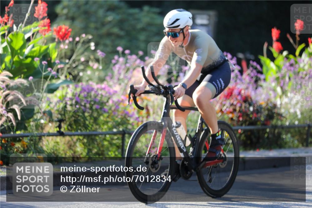 08.09.2024 - Stadtparktriathlon Zöllner http://msf.ph/oto/7012834 08.09.2024 09:11:46 Radfahren 4, 11, 45, 124, 138, 140, 144 meine-sportfotos.de