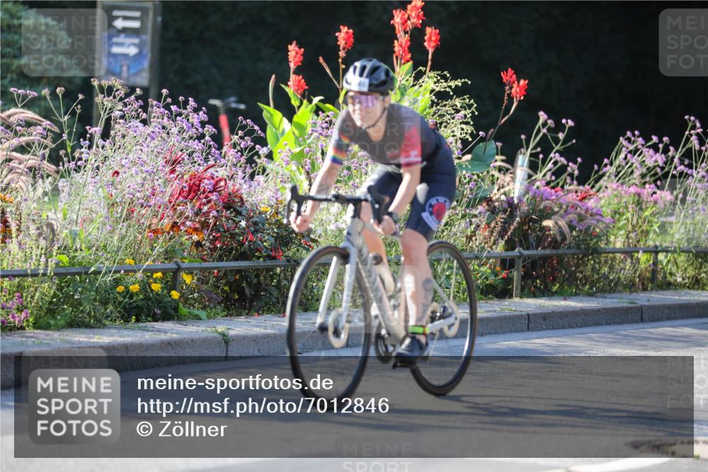 08.09.2024 - Stadtparktriathlon Zöllner http://msf.ph/oto/7012846 08.09.2024 09:11:47 Radfahren 4, 11, 18, 45, 124, 138, 140, 144 meine-sportfotos.de