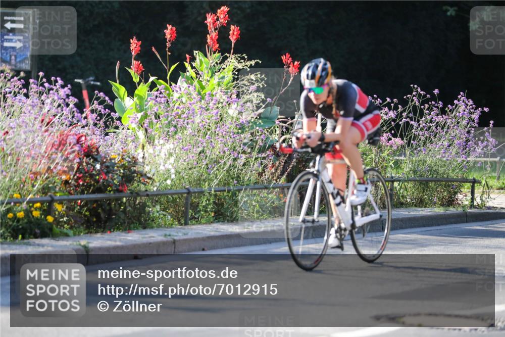 08.09.2024 - Stadtparktriathlon Zöllner http://msf.ph/oto/7012915 08.09.2024 09:12:12 Radfahren 61, 114, 163, 173 meine-sportfotos.de