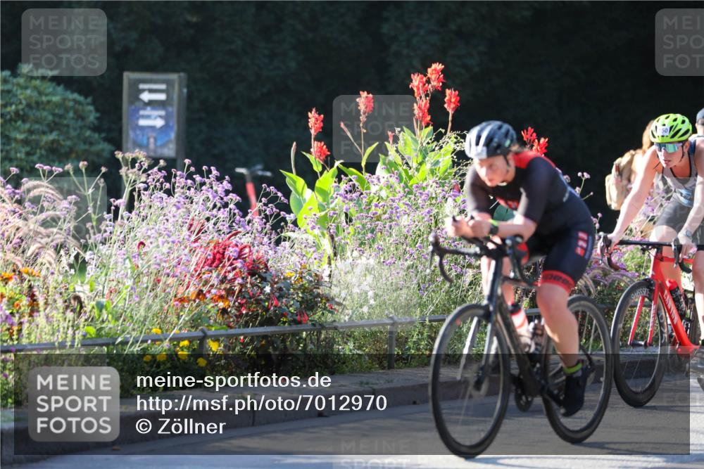 08.09.2024 - Stadtparktriathlon Zöllner http://msf.ph/oto/7012970 08.09.2024 09:12:34 Radfahren 68, 82, 88, 104, 132, 150, 157 meine-sportfotos.de