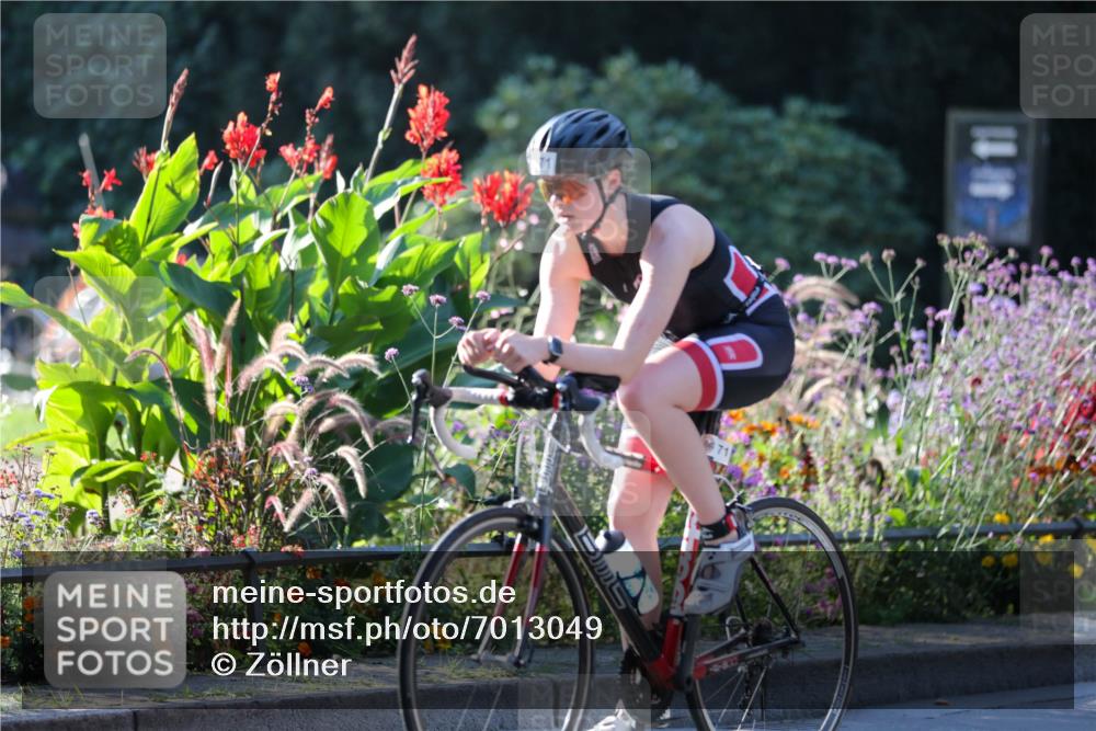 08.09.2024 - Stadtparktriathlon Zöllner http://msf.ph/oto/7013049 08.09.2024 09:12:48 Radfahren 19, 58, 82, 156, 171 meine-sportfotos.de