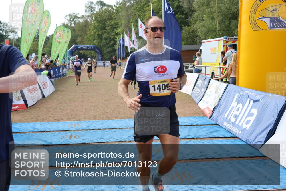 08.09.2024 - Airport Race Strokosch-Dieckow http://msf.ph/oto/7013123 08.09.2024 12:37:11 Ziel 106, 107, 154, 575, 771, 1409, 3001, 3062, 3084 meine-sportfotos.de