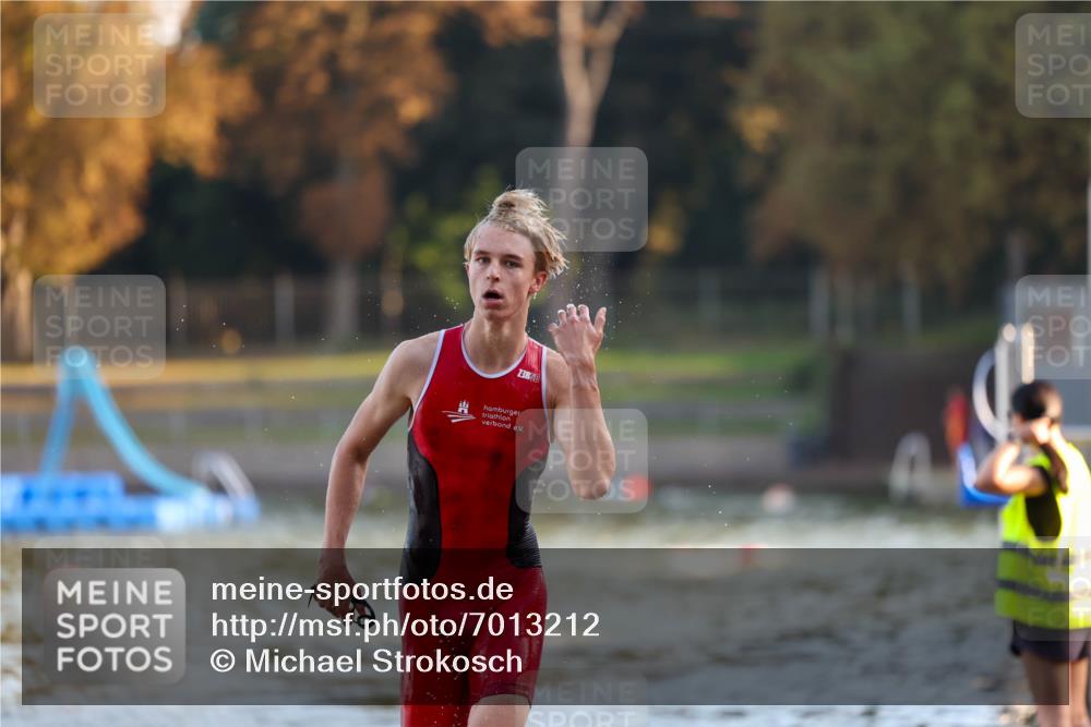 08.09.2024 - Stadtparktriathlon Michael Strokosch http://msf.ph/oto/7013212 08.09.2024 08:43:47 Schwimmen 8, 13 meine-sportfotos.de